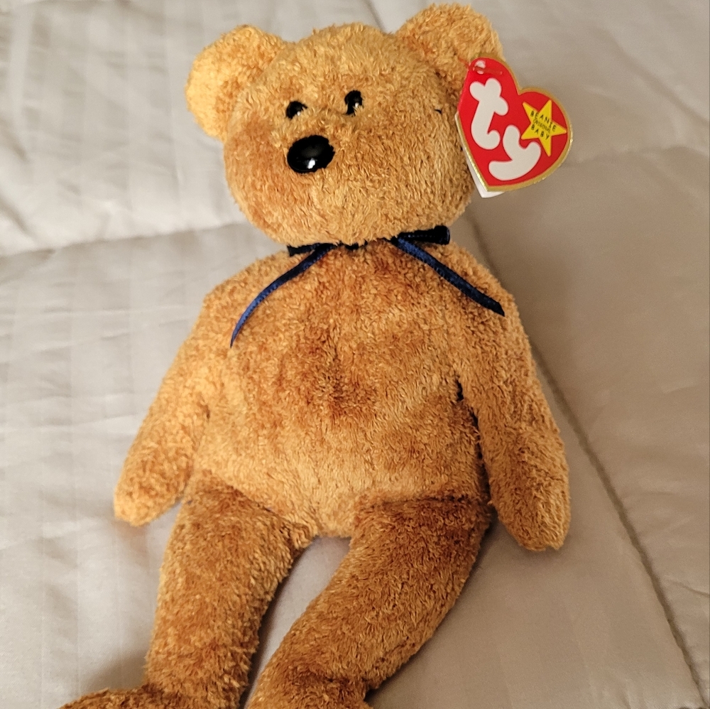 Fuzz beanie Baby